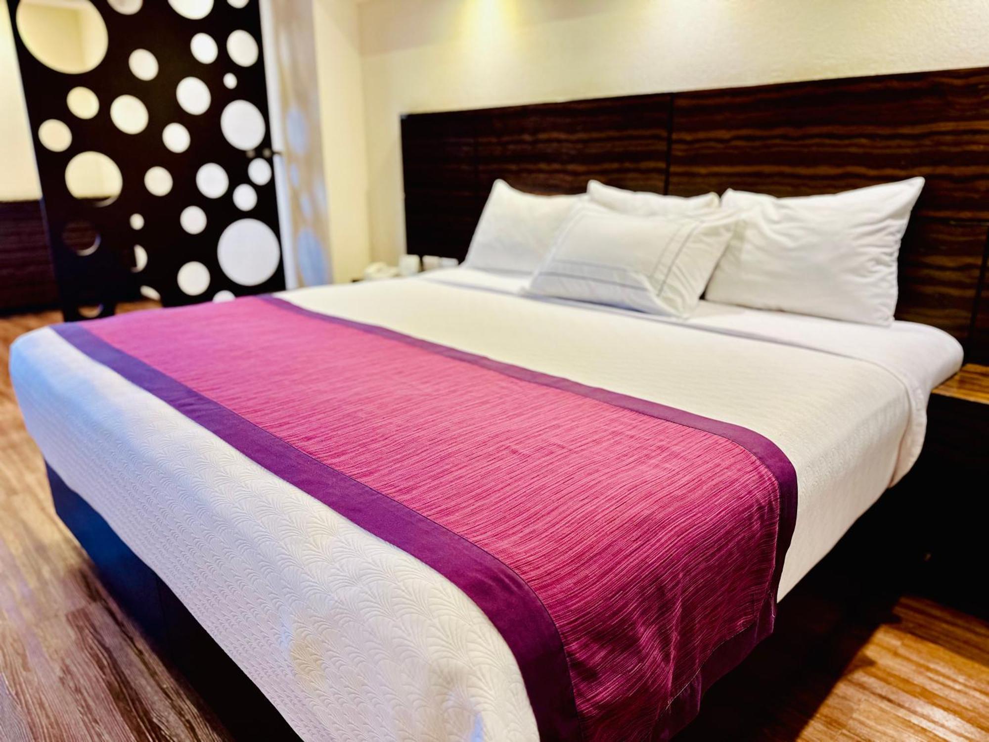 Hotel Mirage - Centro Historico De Querétaro Extérieur photo